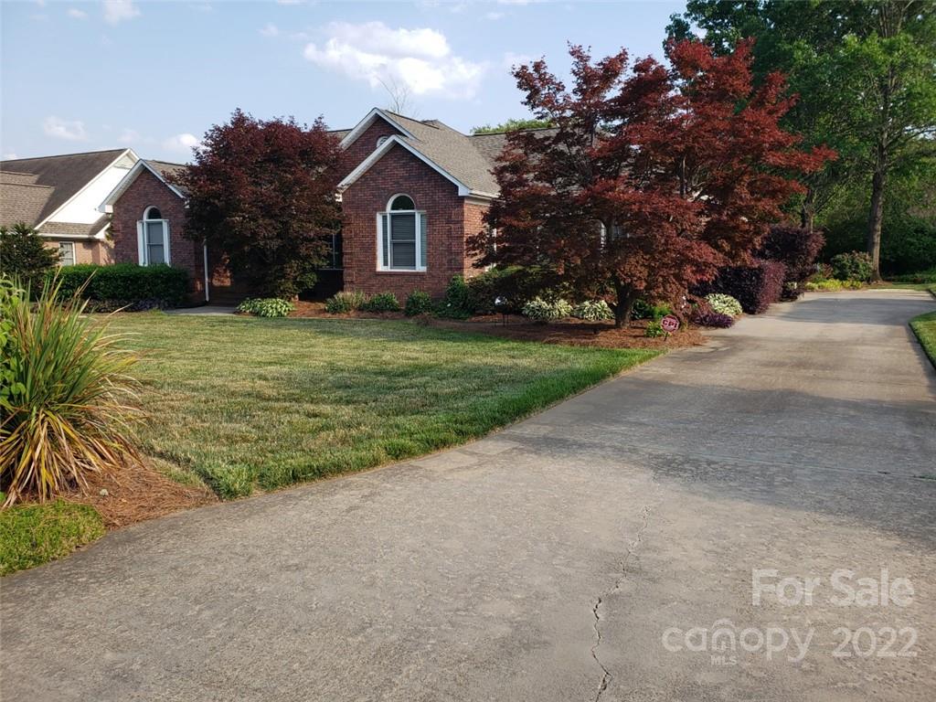 2647 Willis Dr