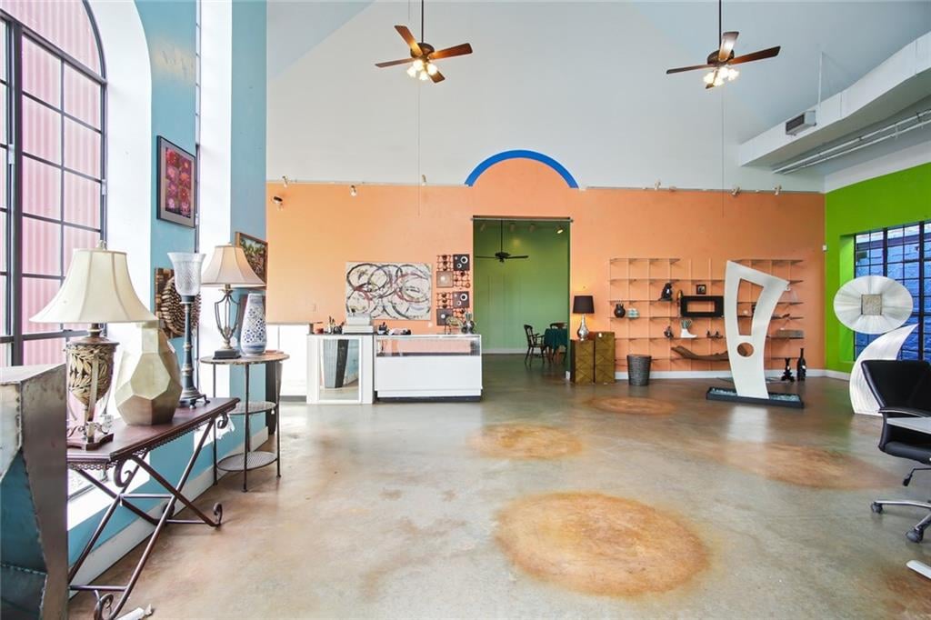 621 Elysian Fields Ave