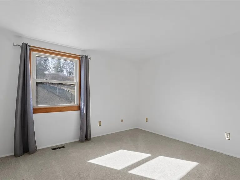 204 Quail Dr.