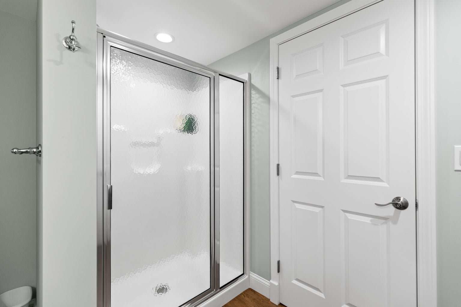 17 Atlantic Drive, Unit #: 17B