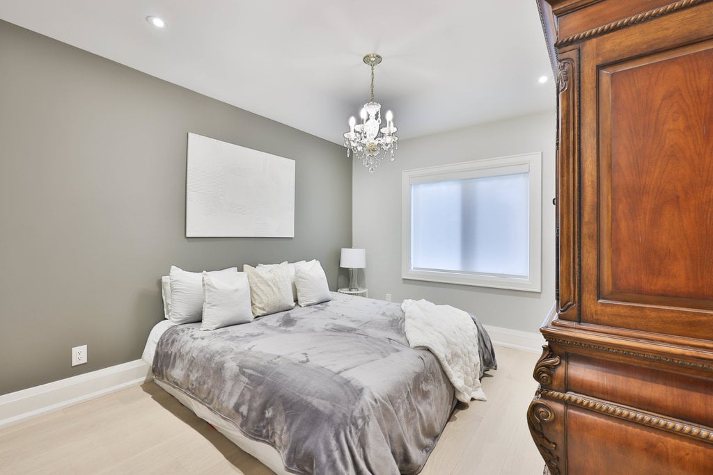 1520 Drymen Cres