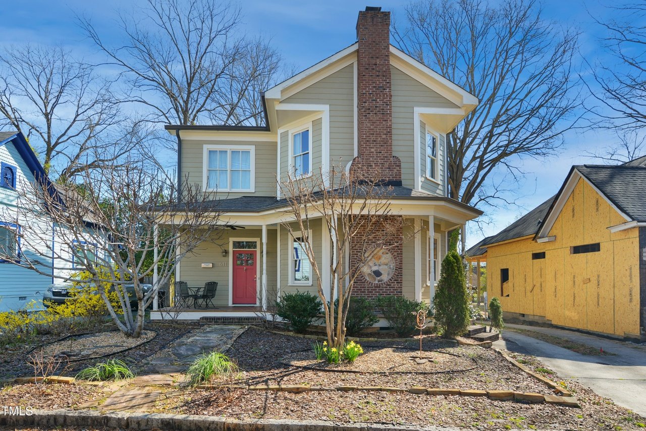 611 S Buchanan Blvd