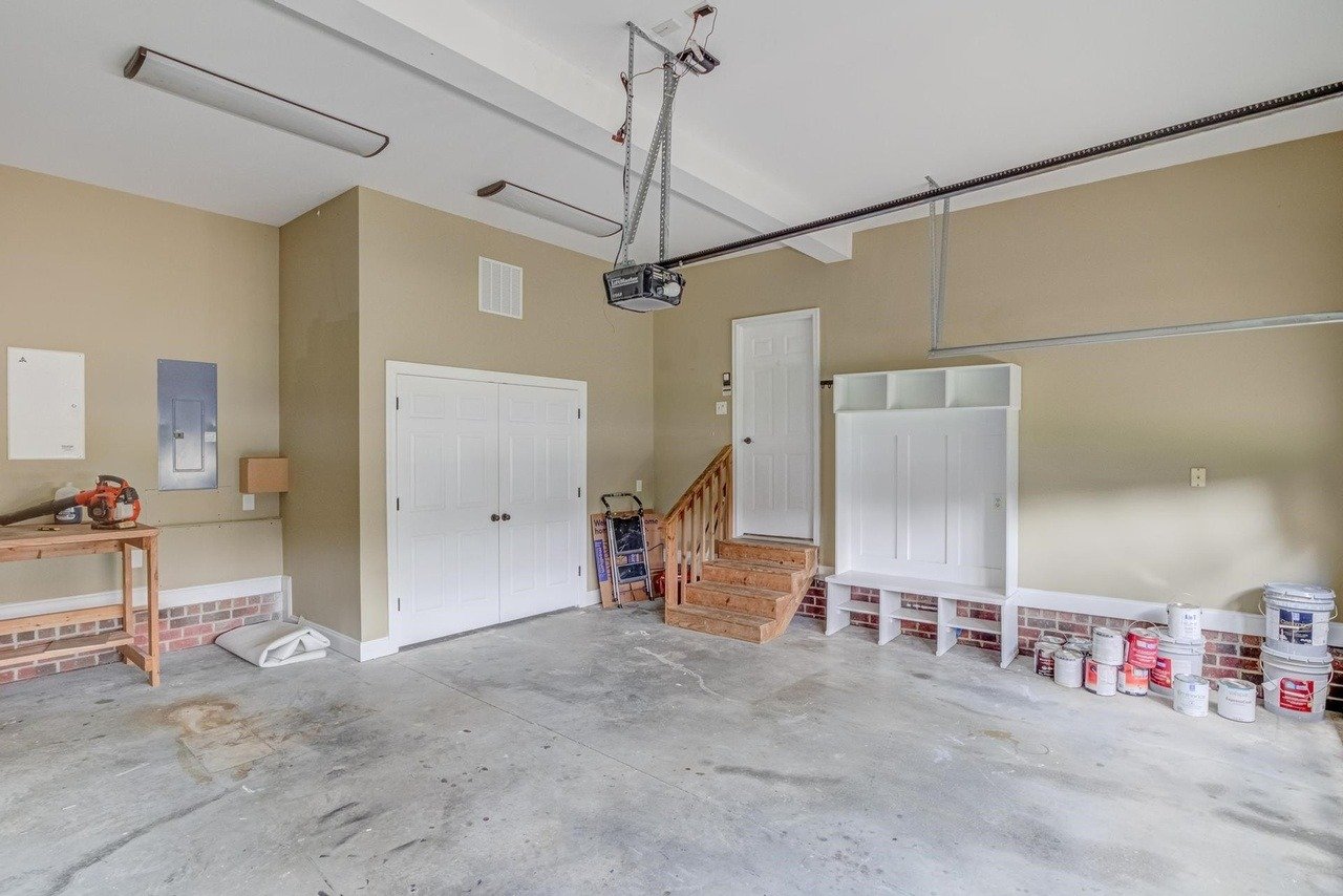 223 Kintyre Dr