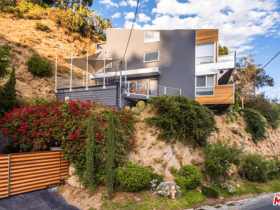 2158 Sunset Plaza Dr