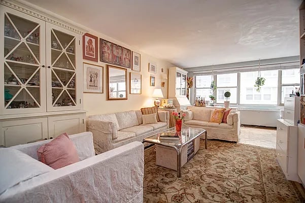 520 E 72nd Street Unit: 5N