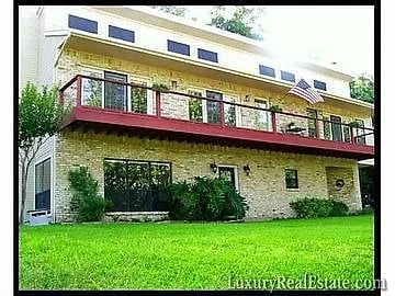 2401 Big Horn Dr