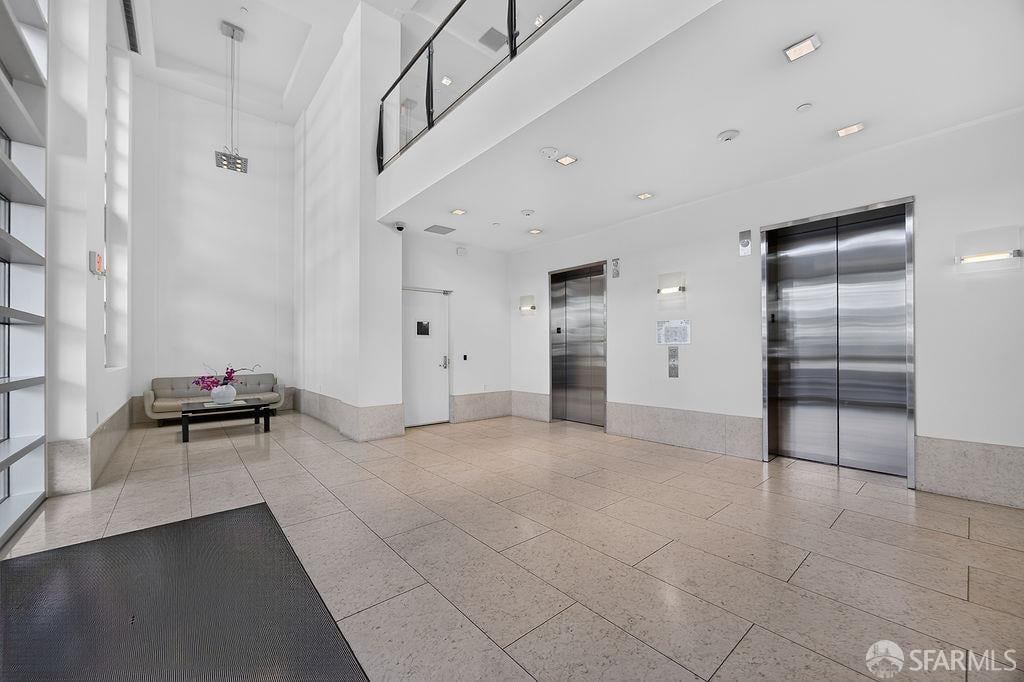 585 9th Street #551