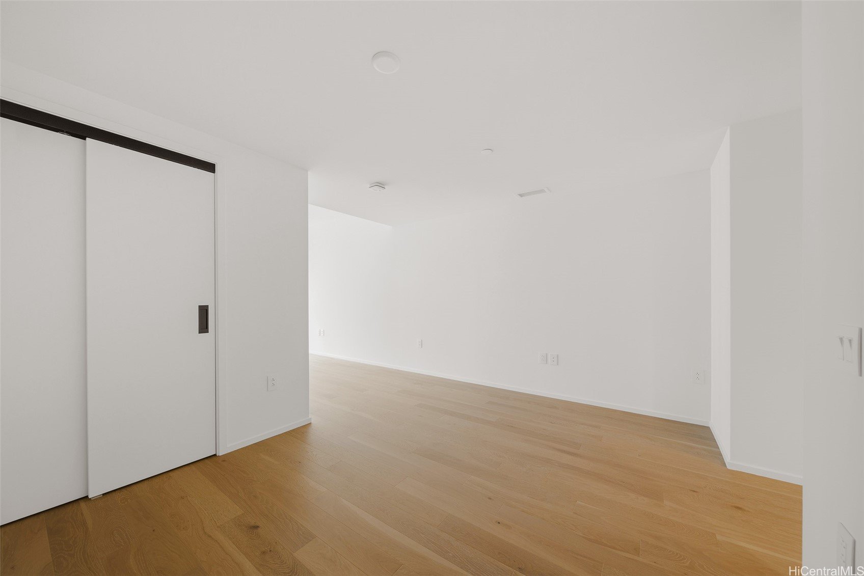 333 Ward Avenue #1908