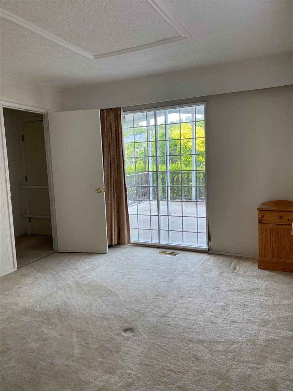 51 W 61st Ave