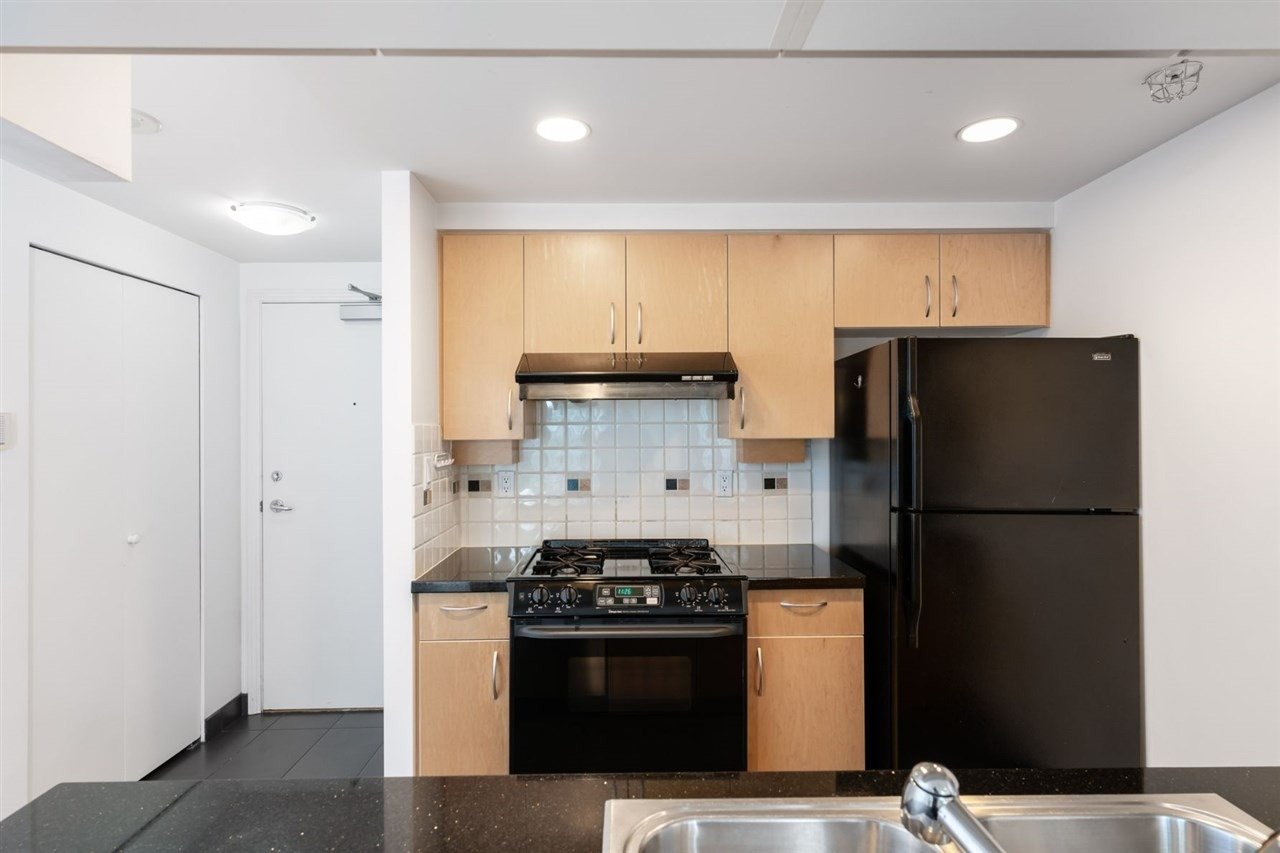 1199 Marinaside Cres, #1503