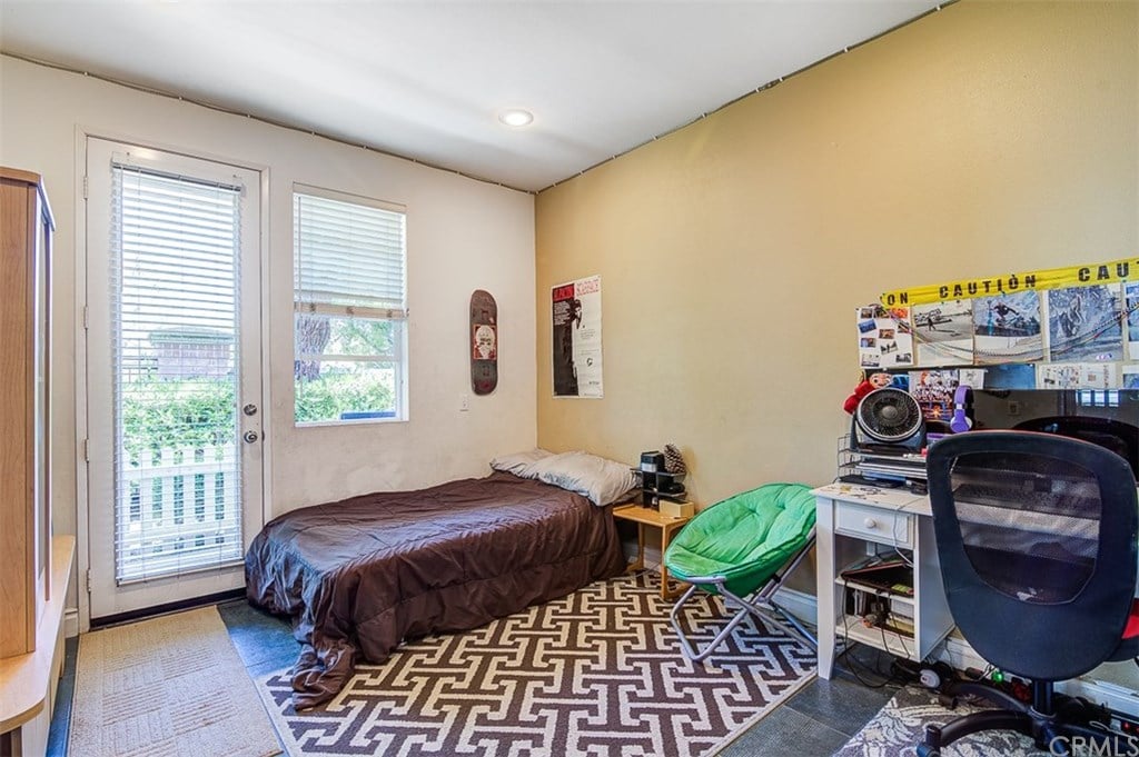 7461 Shelter Cove Cir