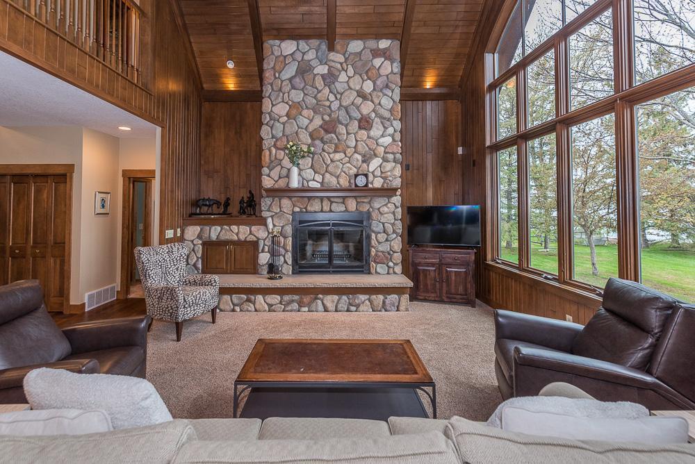 1360 Hillview Forest Rd