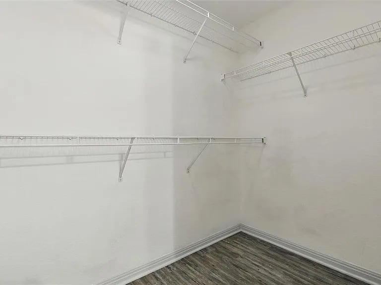 911 N ORANGE AVE #409