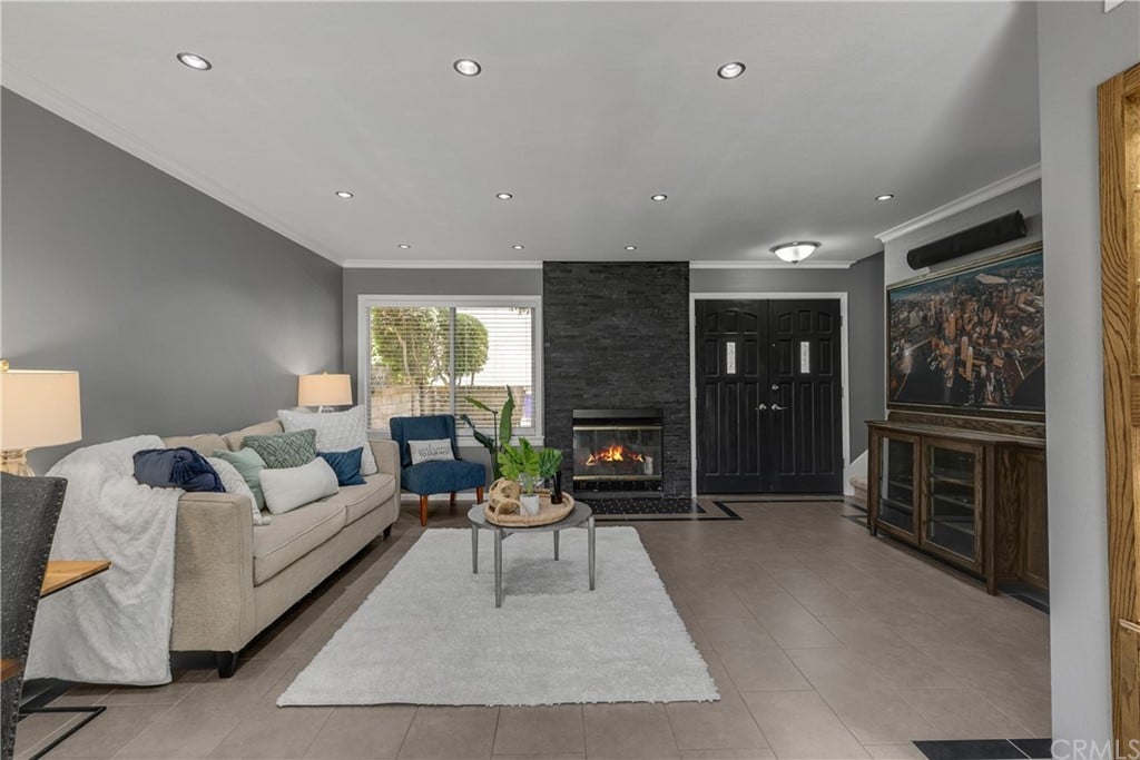 7868 Portola Rd