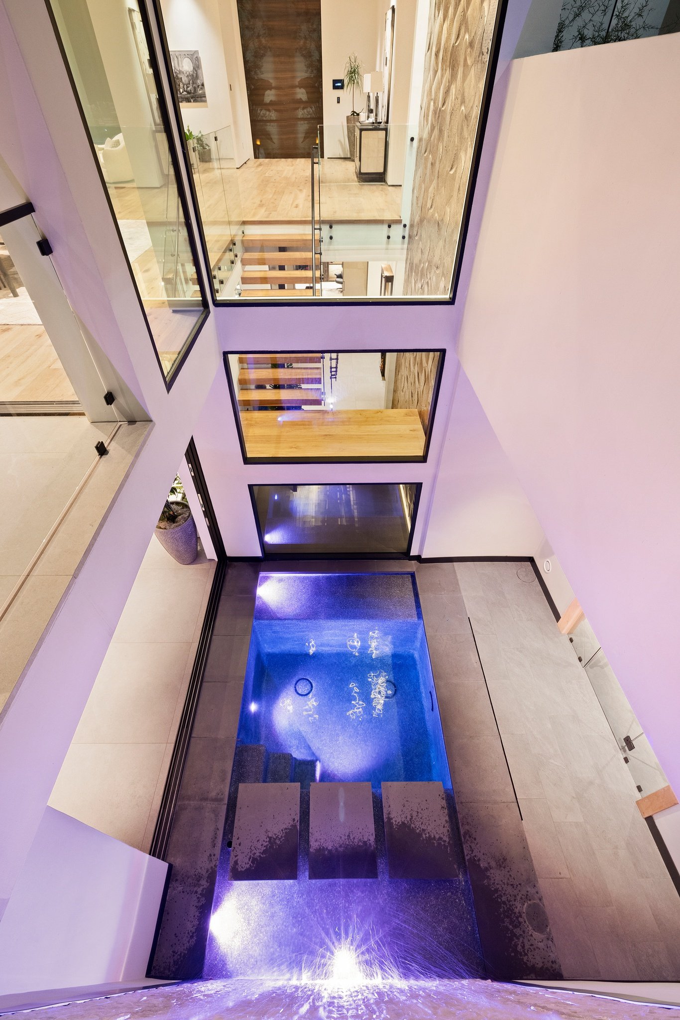 9211 Nightingale Dr, Hollywood Hills