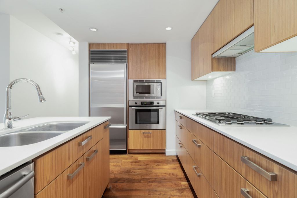 1675 W 8th Ave, #309