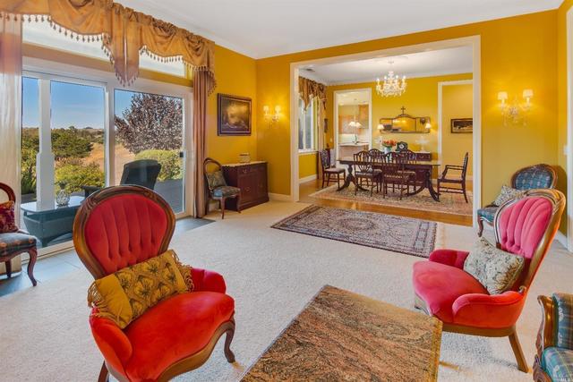 520 FAIRVIEW CT