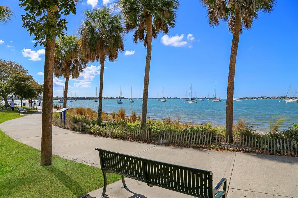 1111 RITZ CARLTON DRIVE Unit: 1701