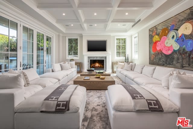 604 Walden Dr