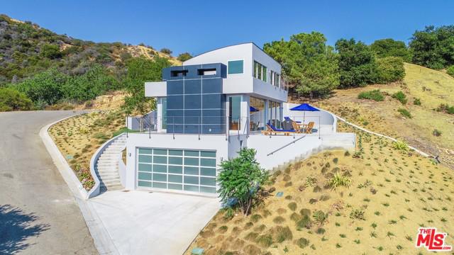 940 Latigo Canyon