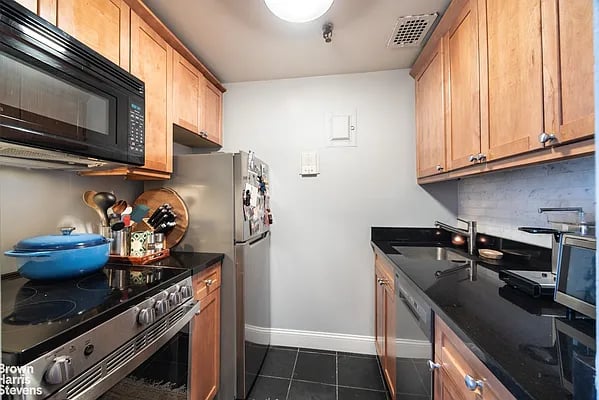 173 Hicks Street Unit: 4C