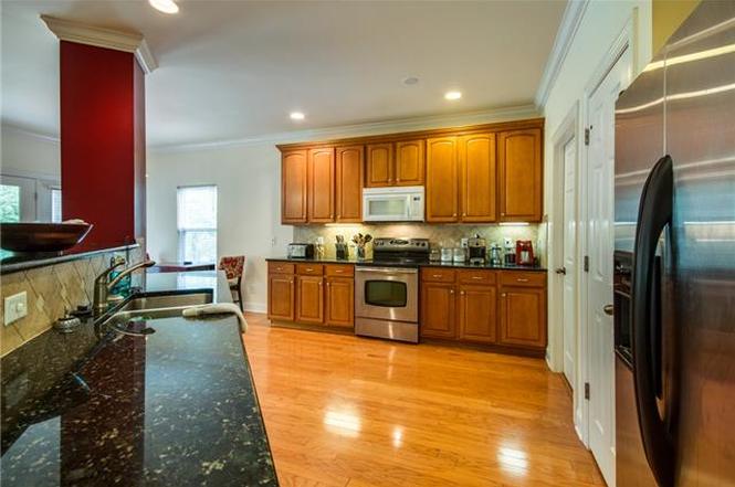 509 Beech Brook Ct