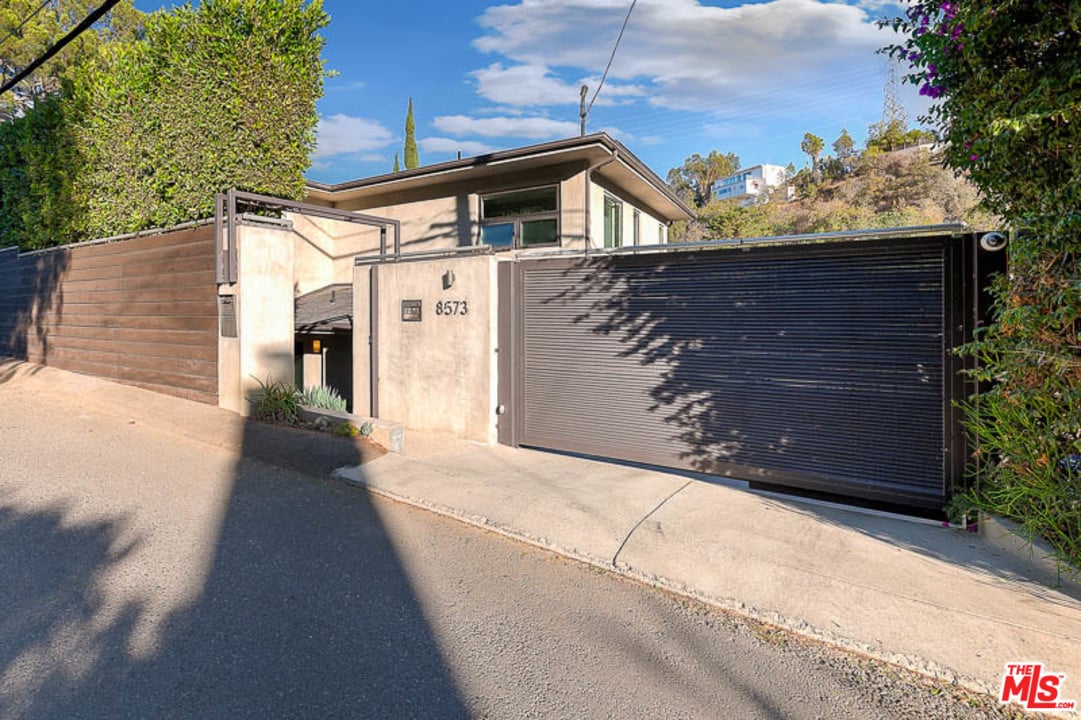 8573 Appian Way