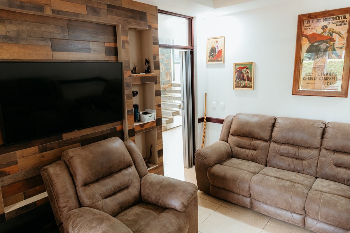 Casa Loma | Modern 3-Bedroom Home in Playas del Coco, Guanacaste