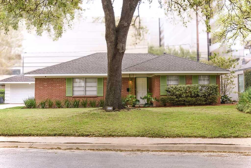 2926 Fontana Dr