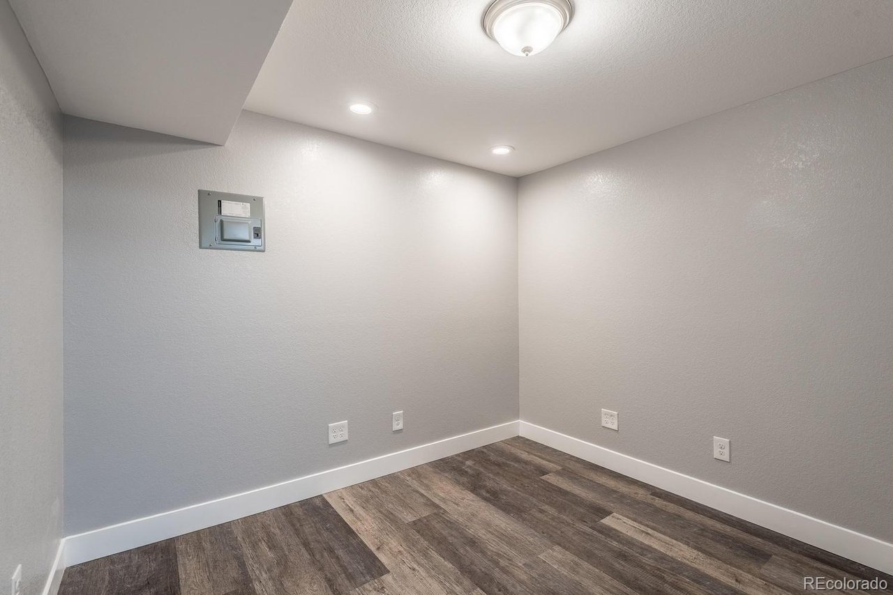 6119 Janice Way