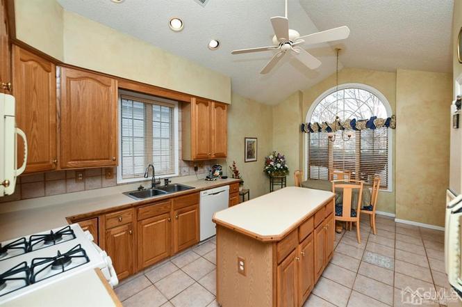96 Chichester Rd