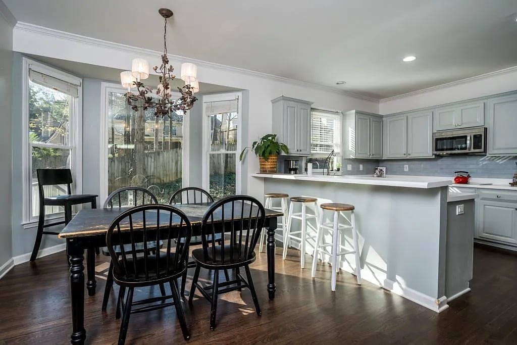 125 Dunhill Place Cir