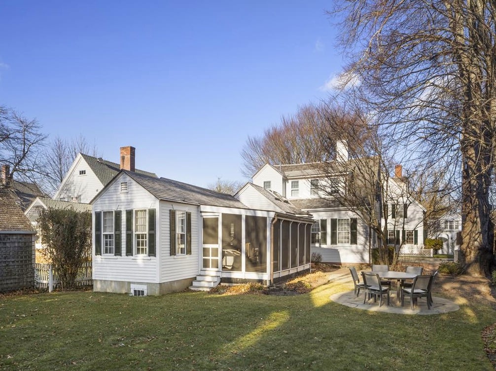 50 Cooke St