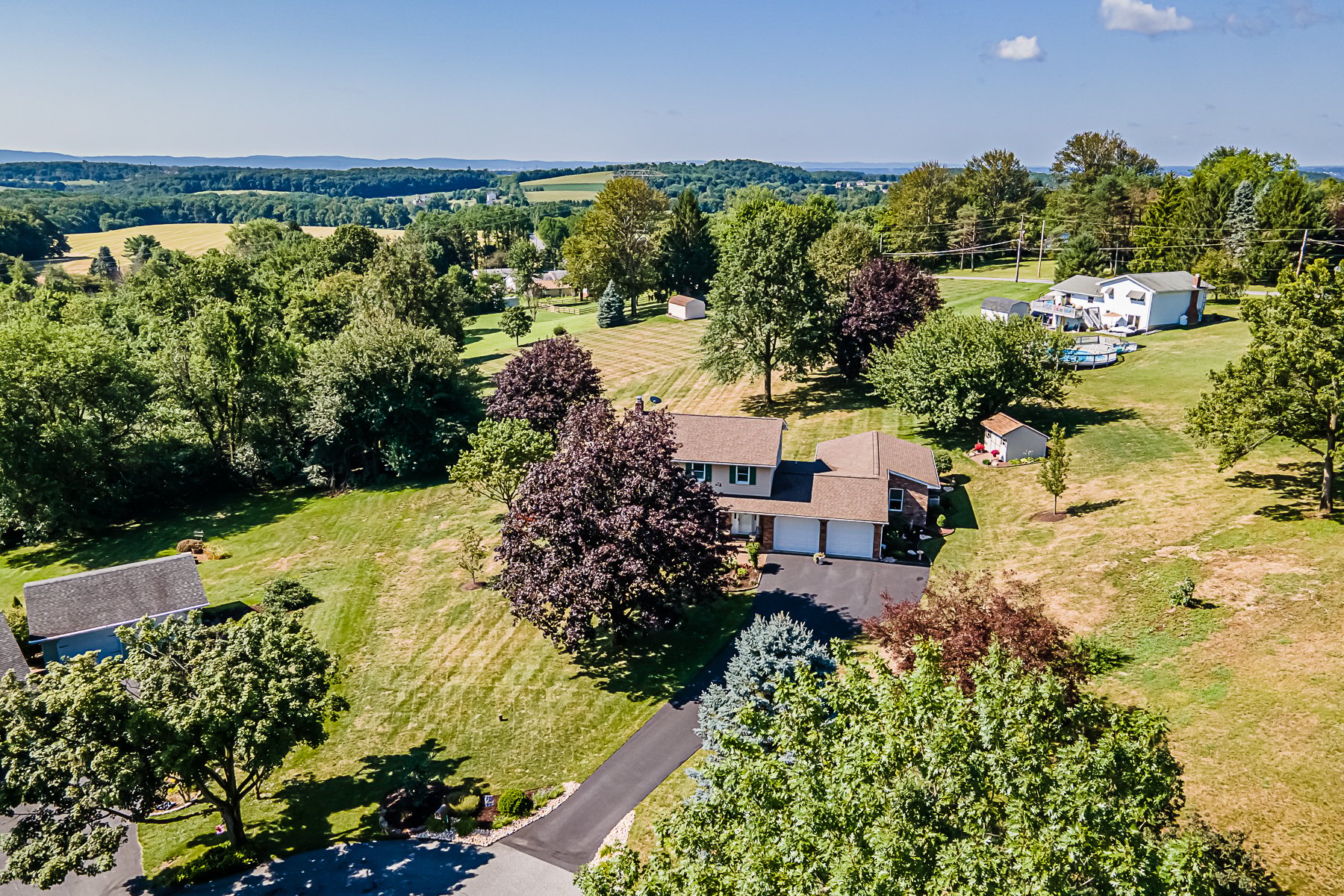 2785 Hill Drive