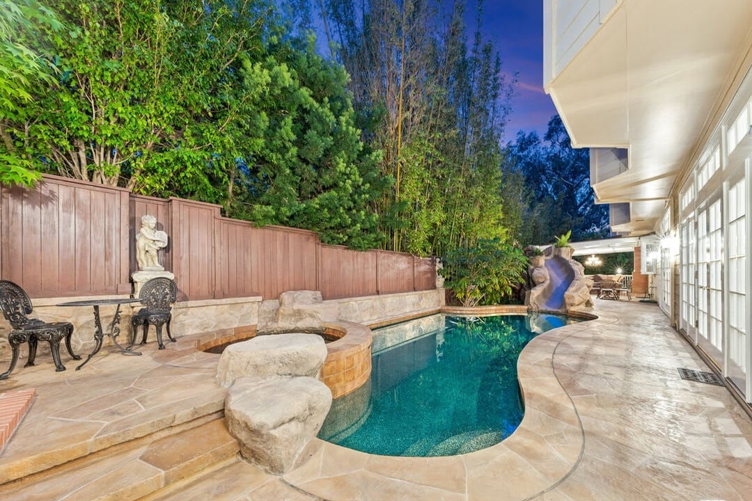 Opulent Ridge