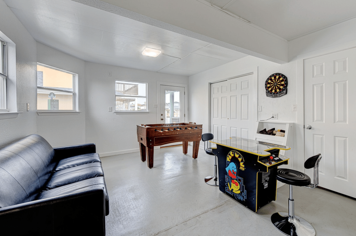 Seller Financing Available! Rockport Home With Runway Canal Views!