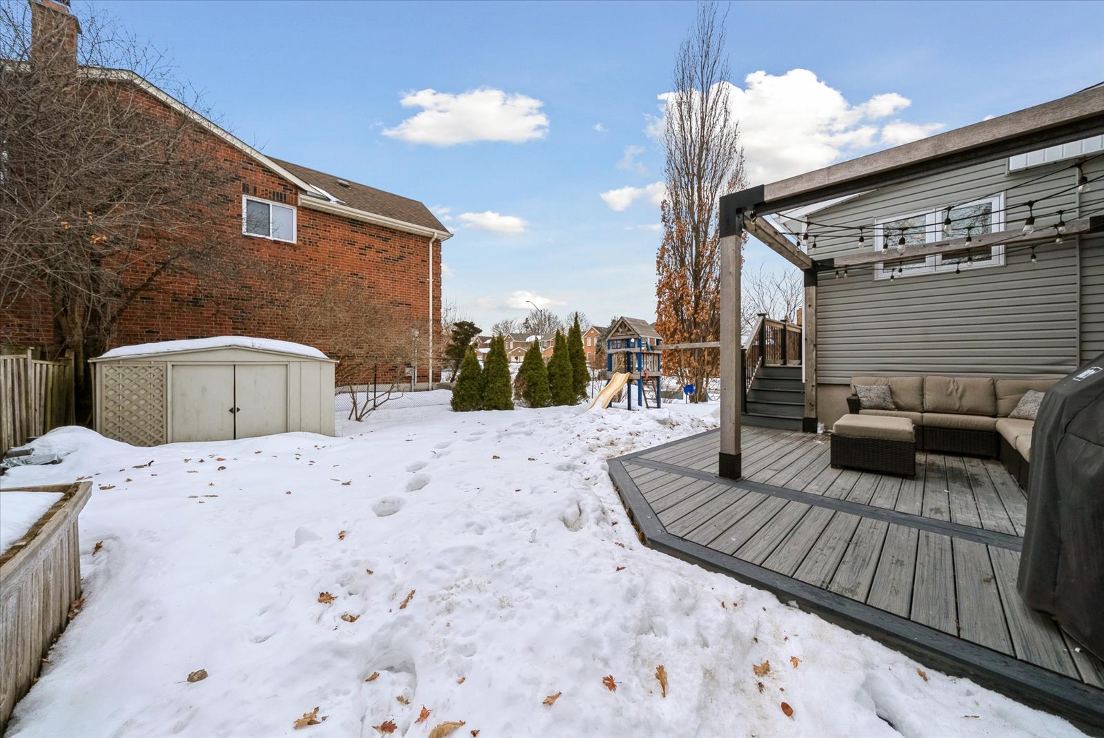 233 Fincham Ave 