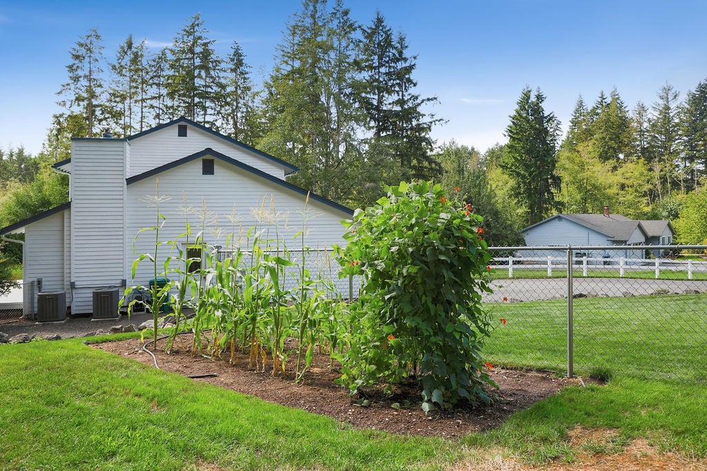 3055 NW Colonial Lane