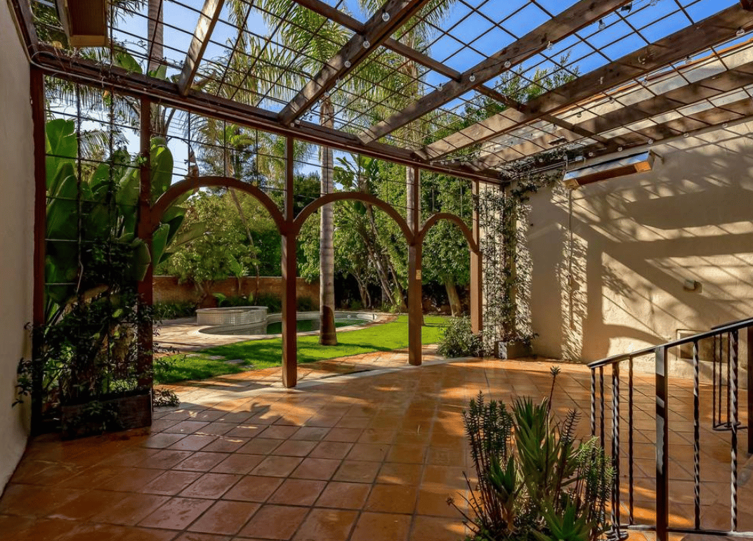 509 N Beverly Dr