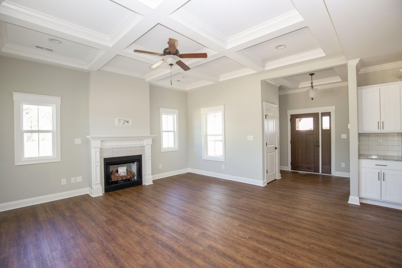 106 Amelia Dr