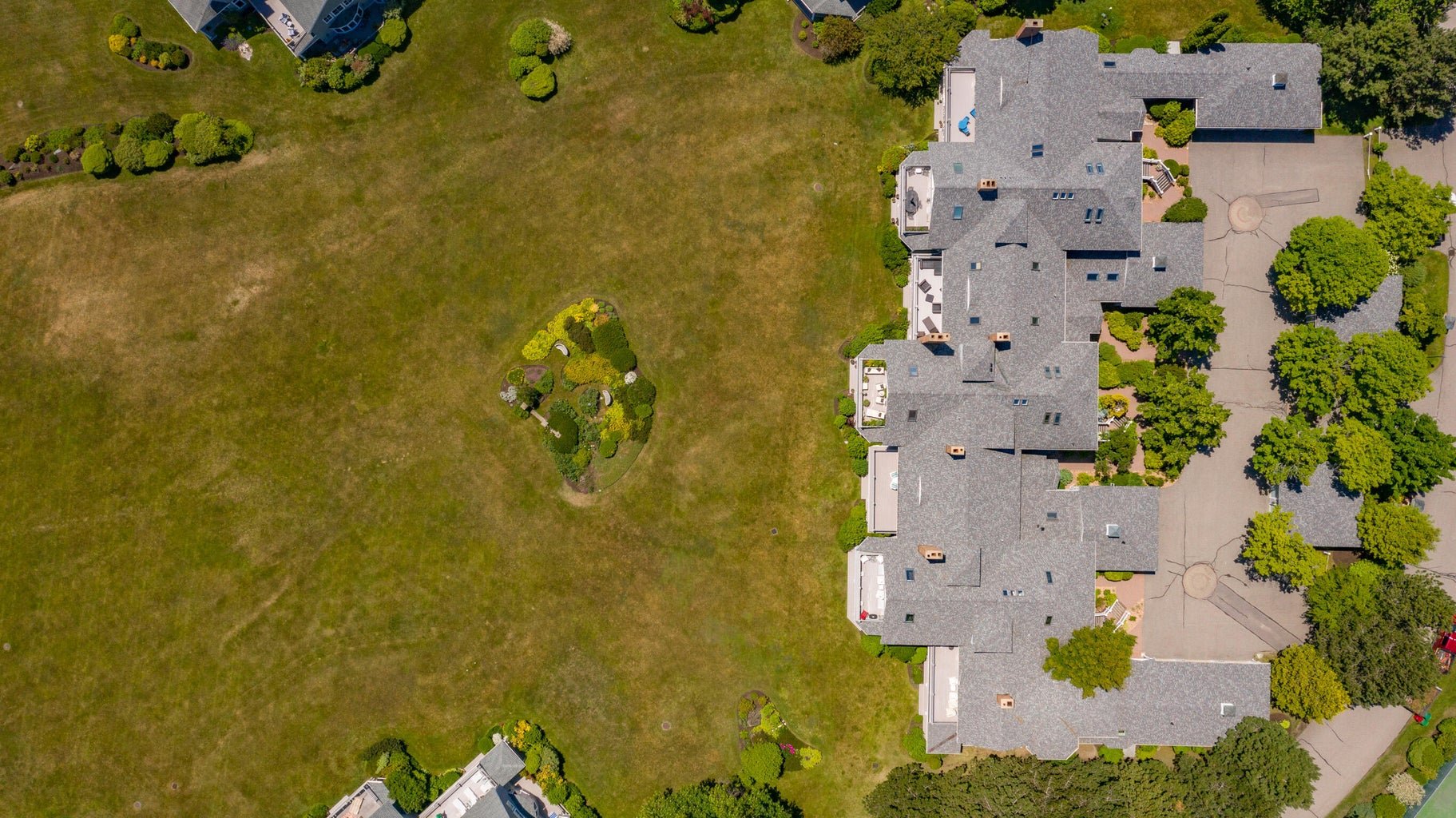 16 Atlantic Drive, Unit #: 16
