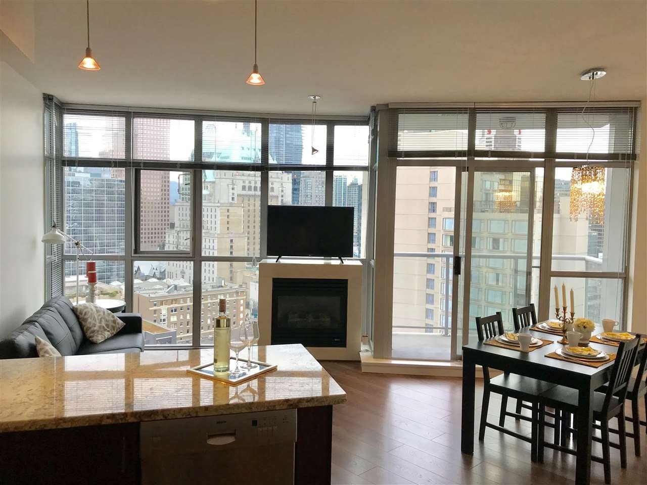 1050 Smithe St, #1705