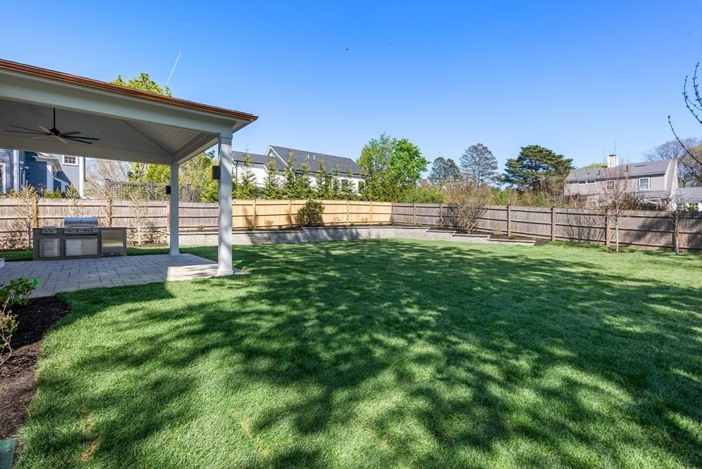 98 Beethoven Ave