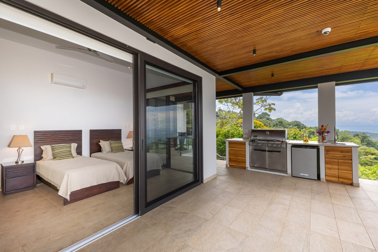 Luxury Ocean View Home in Ojochal Costa Rica | Infinity Pool & Sunset Views