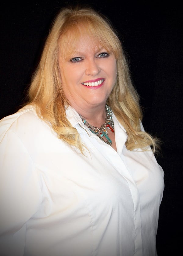 Elizabeth Keller Pinetop-Lakeside, AZ Real Estate Agent Headshot