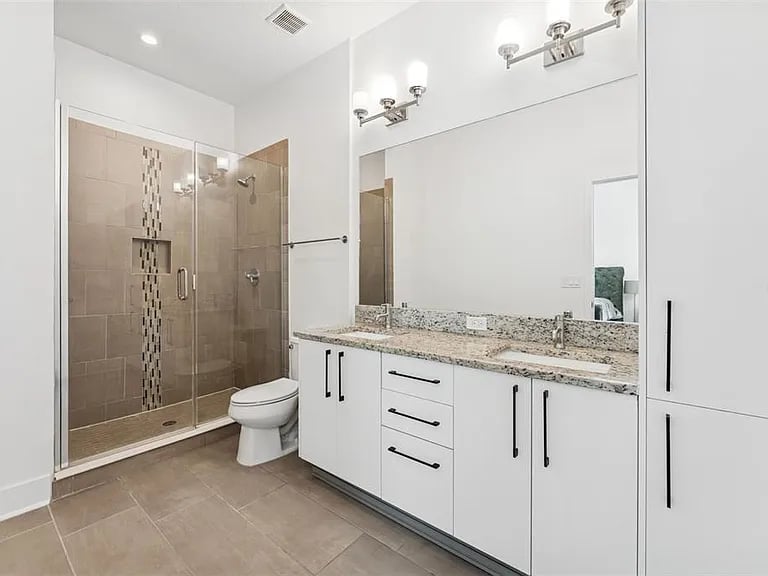 4810 W McElroy Ave #5