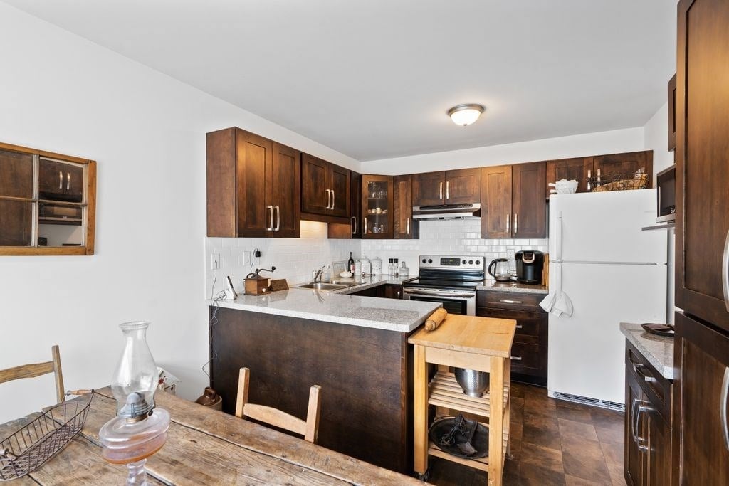 1318 Brunette Ave #5