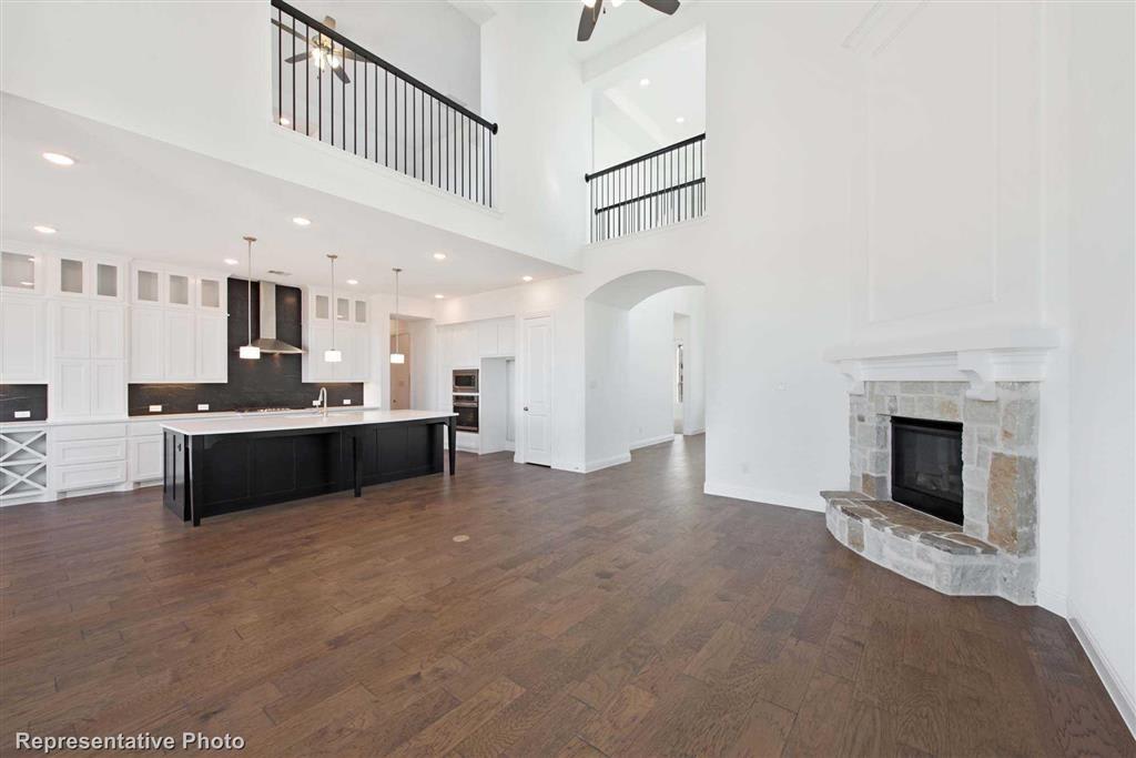 2835 Maple Oak Lane