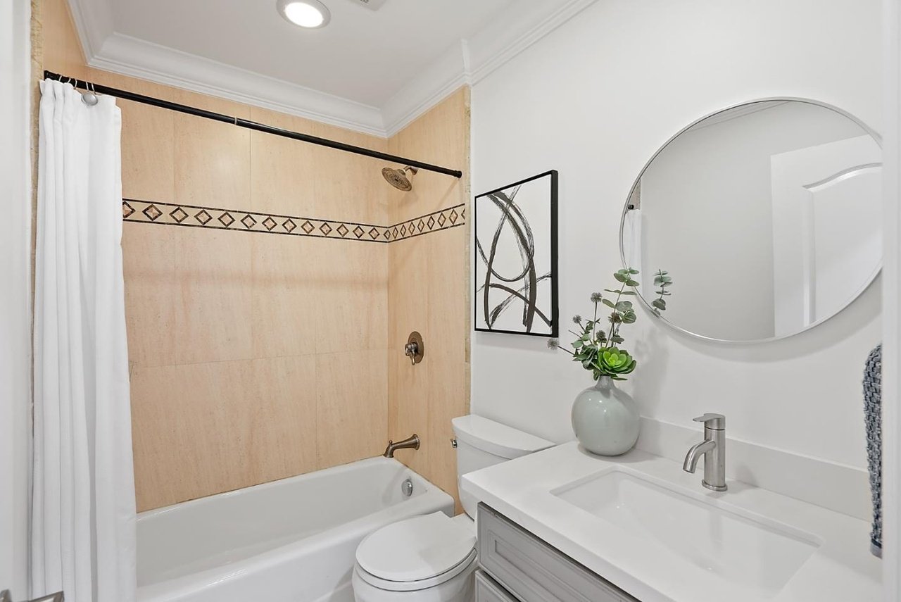 241 Topaz St