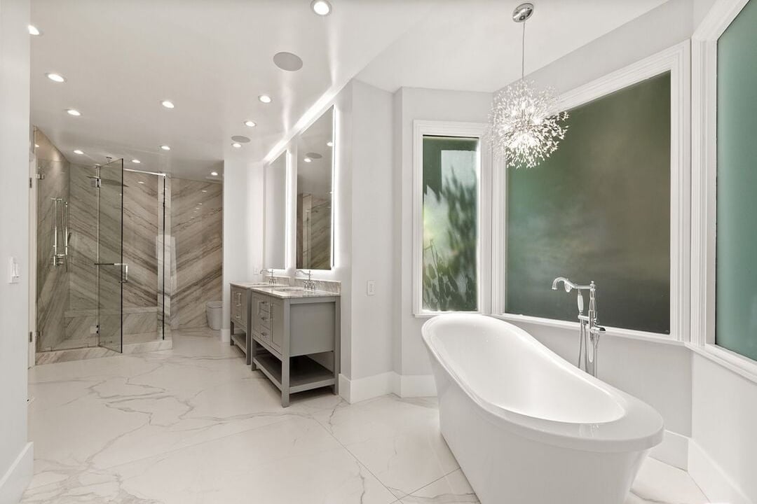 Northstar Manor, N Alta Dr, 90210